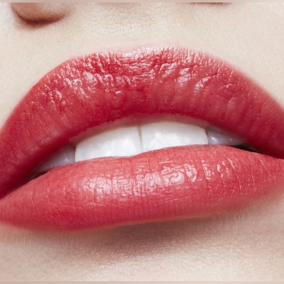 MAC | Lustreglass Sheer-Shine Lipstick – Lady Bug 510 (Tomato Red) | NIB - Picture 4 of 7